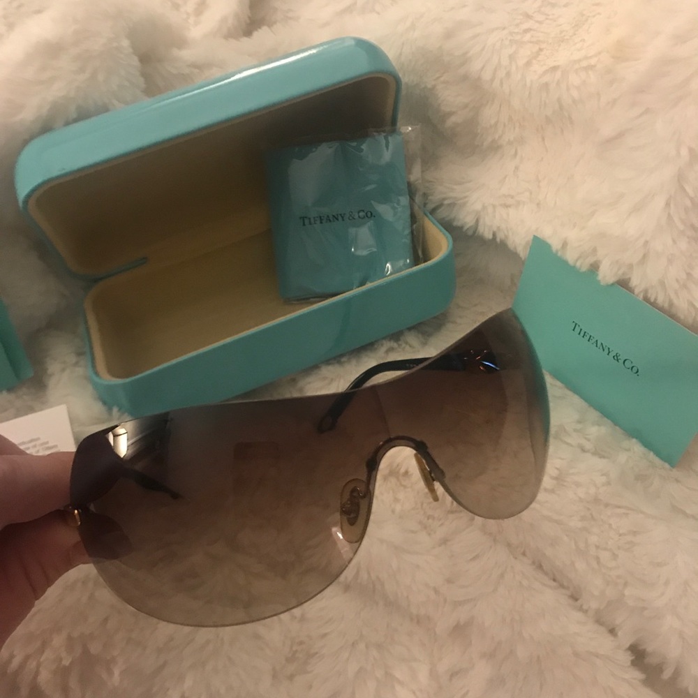 Authentic Tiffany & Co. Sunglasses - Picture 3 of 7
